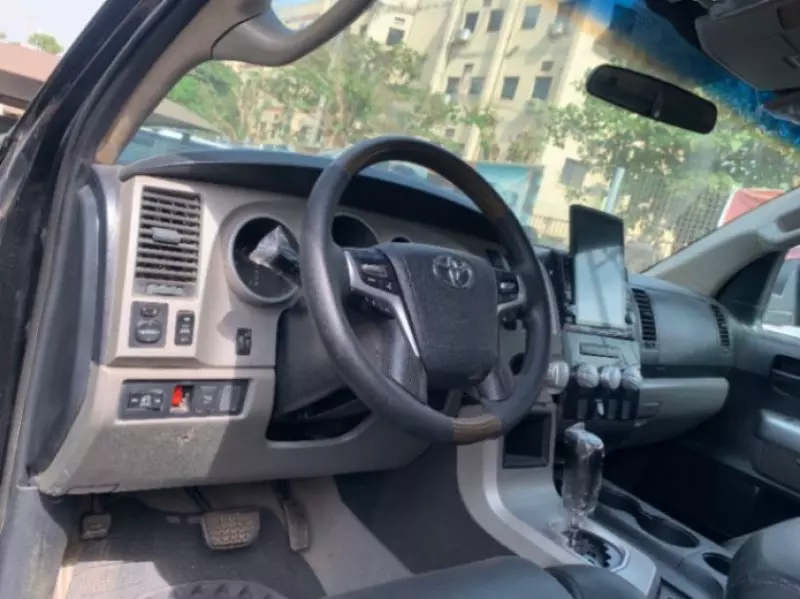 Toyota Tundra   - 2007