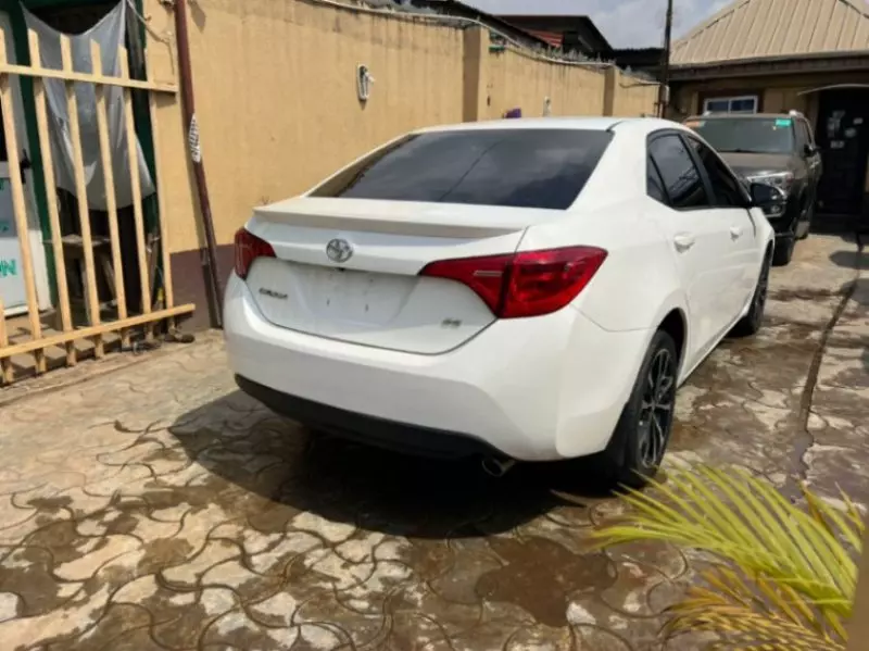 Toyota Corolla   - 2017