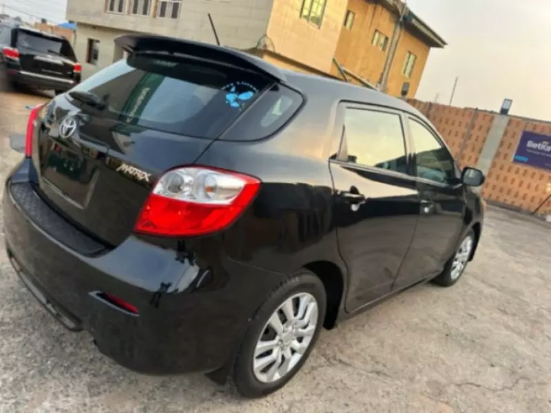 Toyota Matrix   - 2009