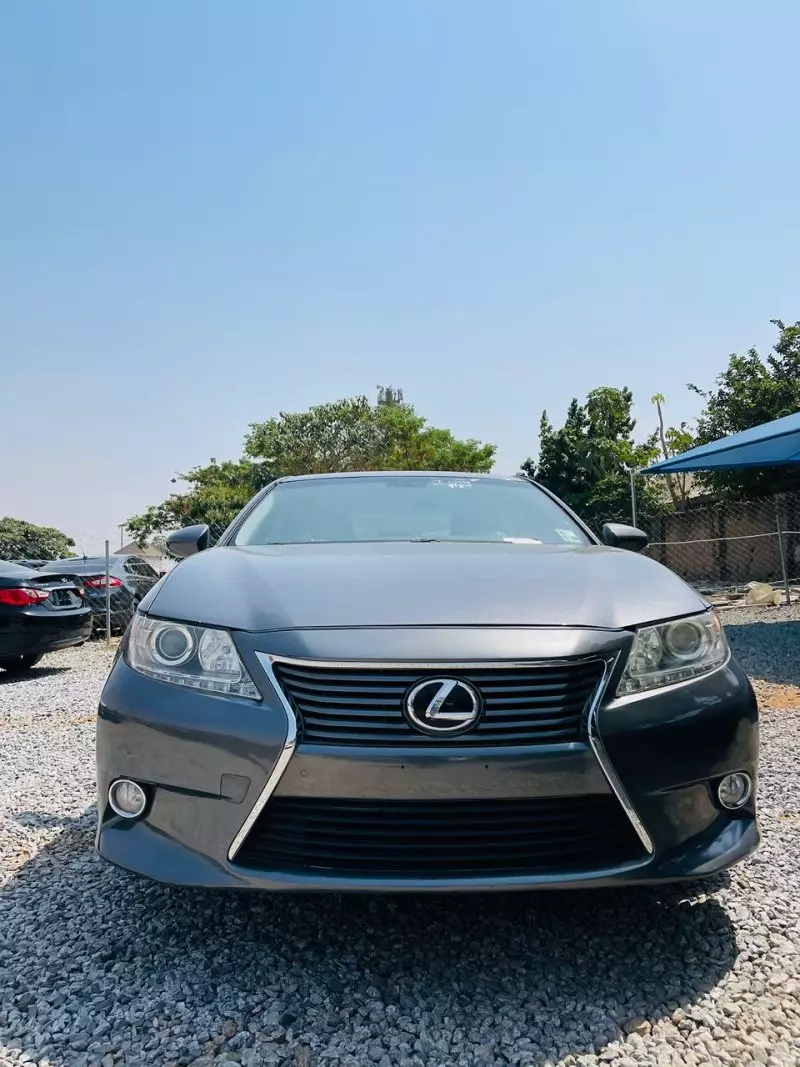 Lexus ES 350   - 2014