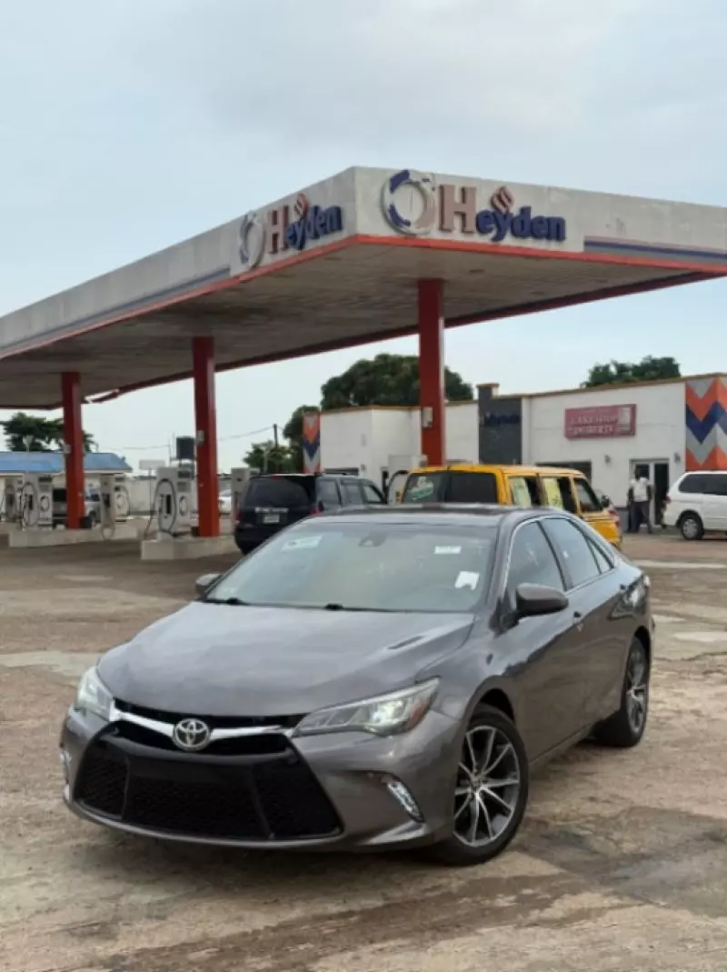 Toyota Camry   - 2015