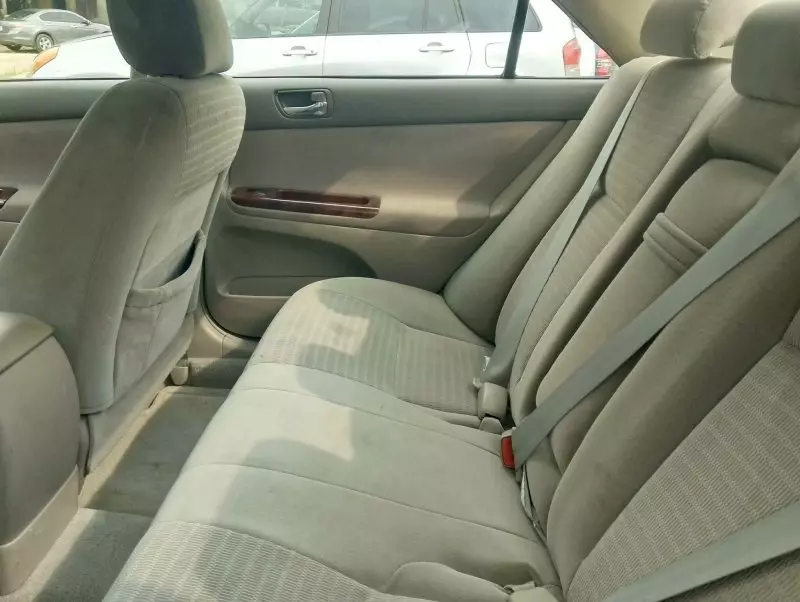 Toyota Camry   - 2005
