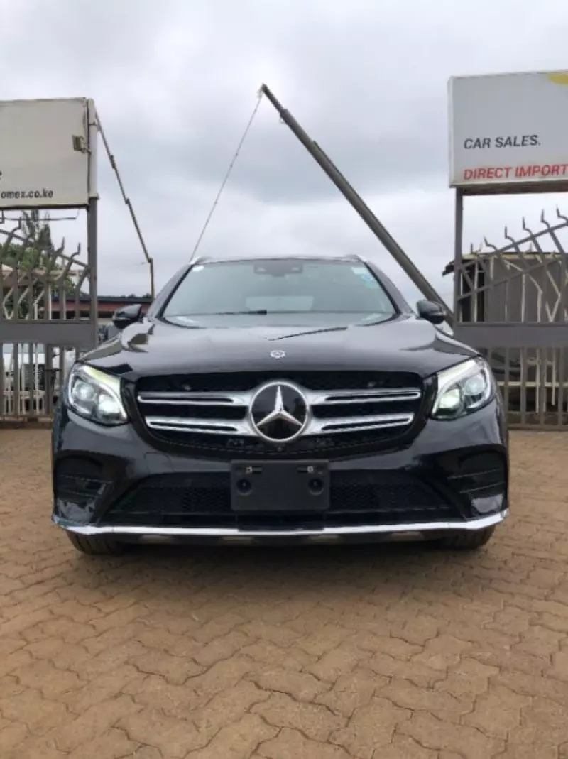 Mercedes-Benz GLC 220   - 2018