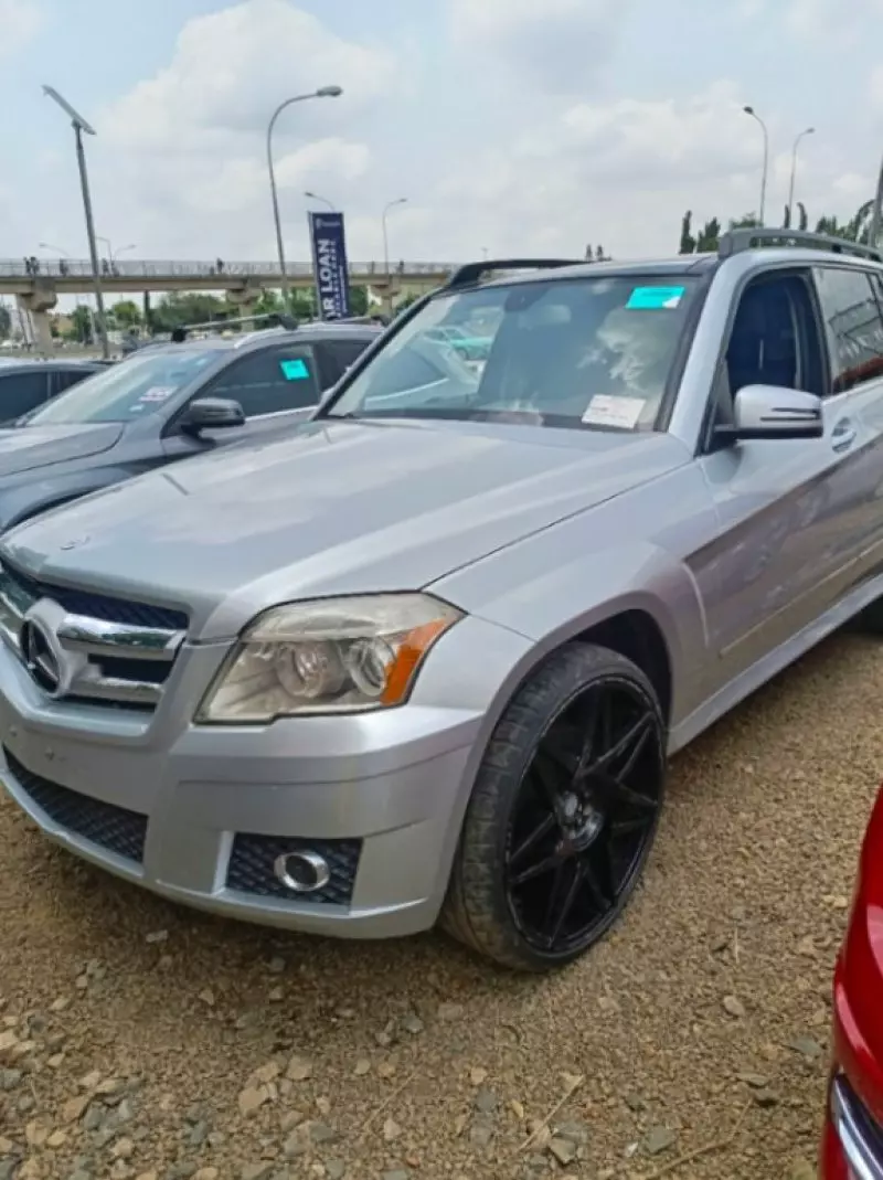 Mercedes-Benz GLK 350   - 2011