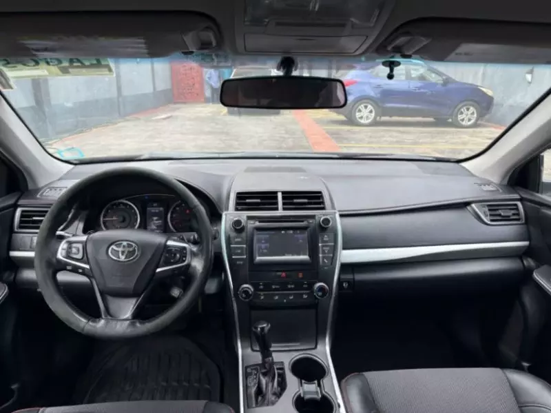 Toyota Camry   - 2017