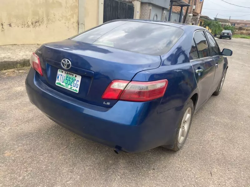 Toyota Camry   - 2007