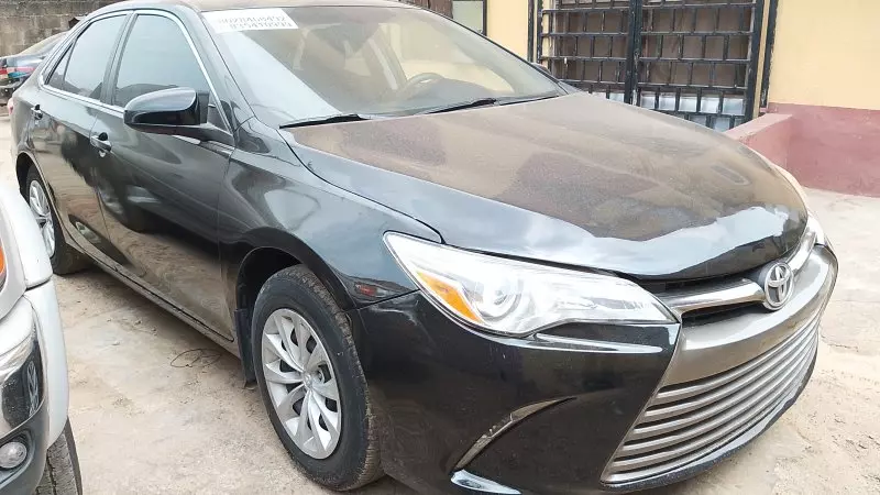 Toyota Camry   - 2015