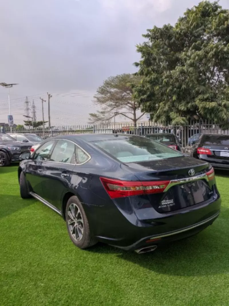 Toyota Avalon