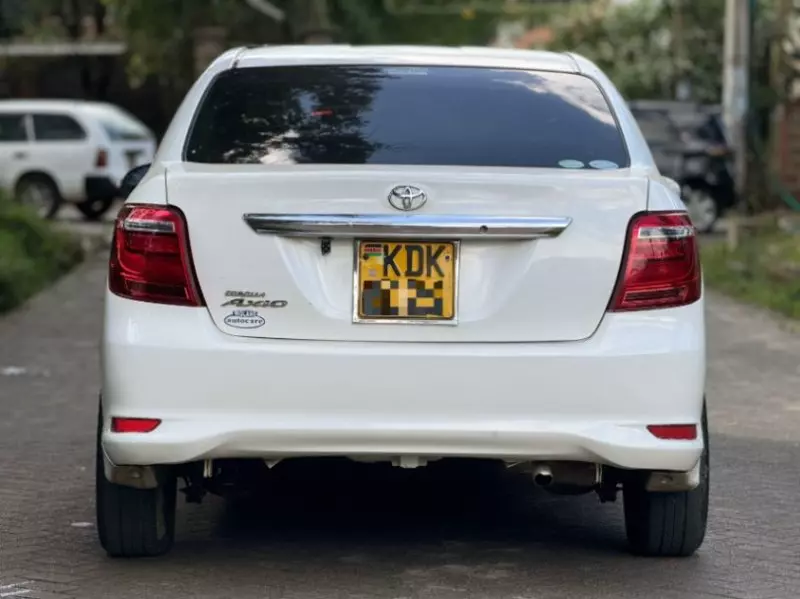 Toyota Axio    - 2015
