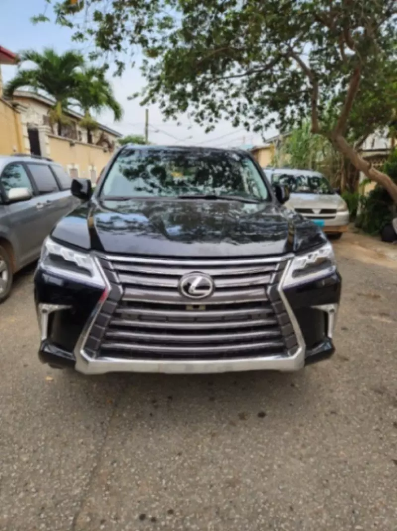 Lexus LX 570