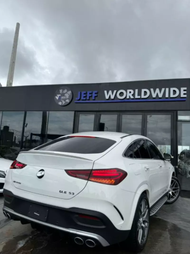 Mercedes-Benz GLE 53 AMG   - 2024