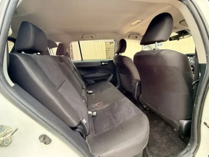 Toyota Fielder hybrid    - 2018