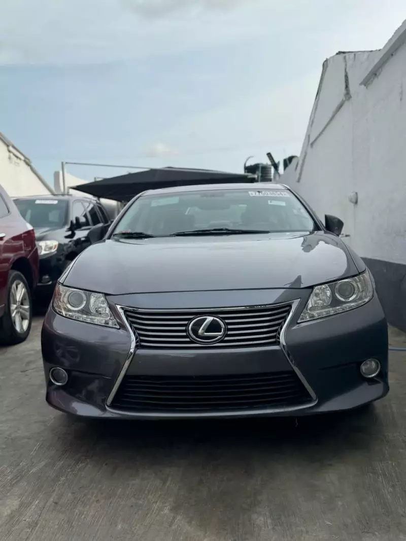 Lexus ES 350   - 2013