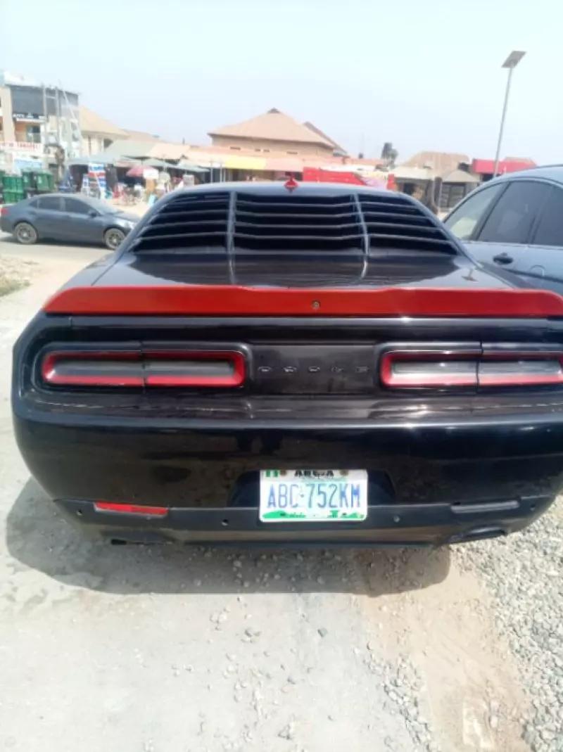 Dodge Challenger