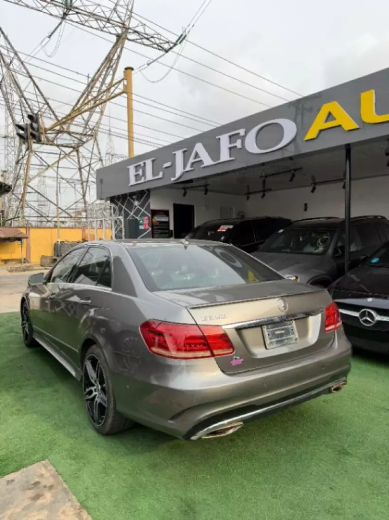 Mercedes-Benz E-Class - 2011