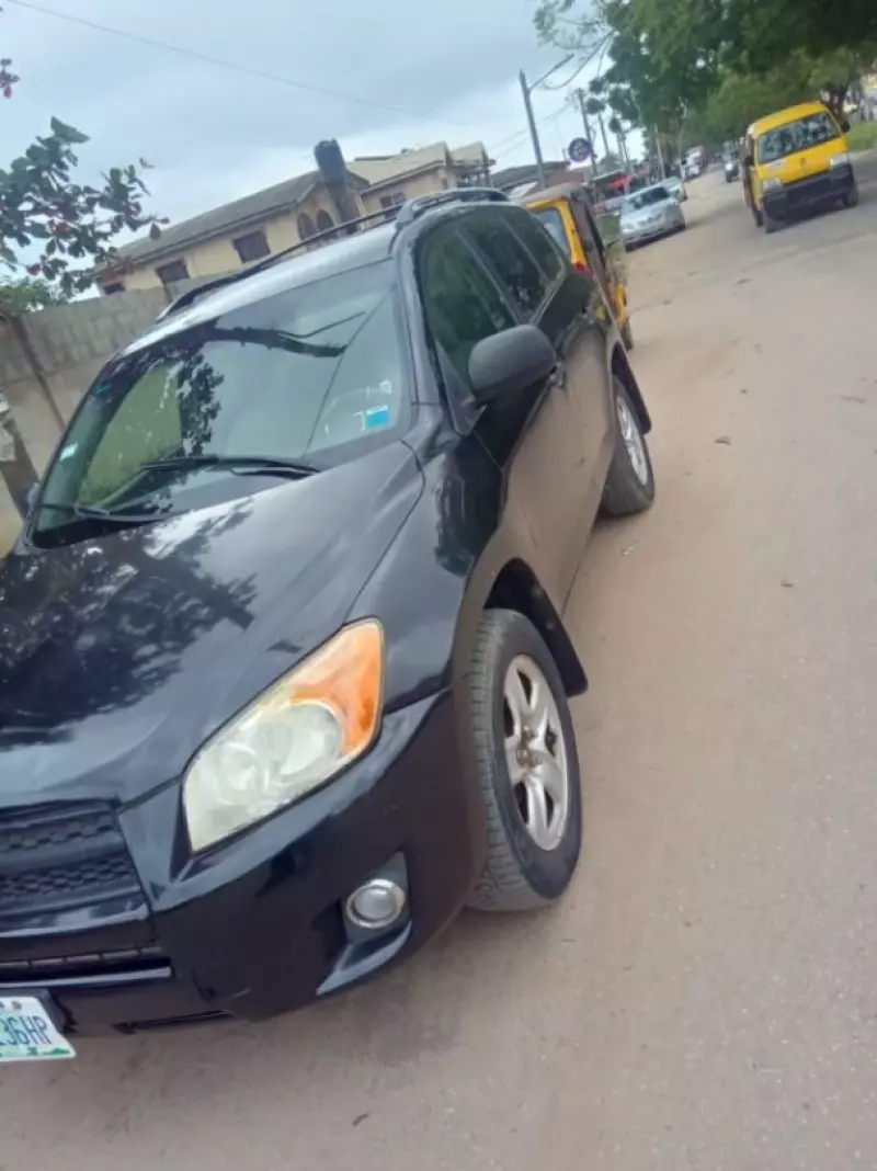 Toyota RAV 4   - 2009