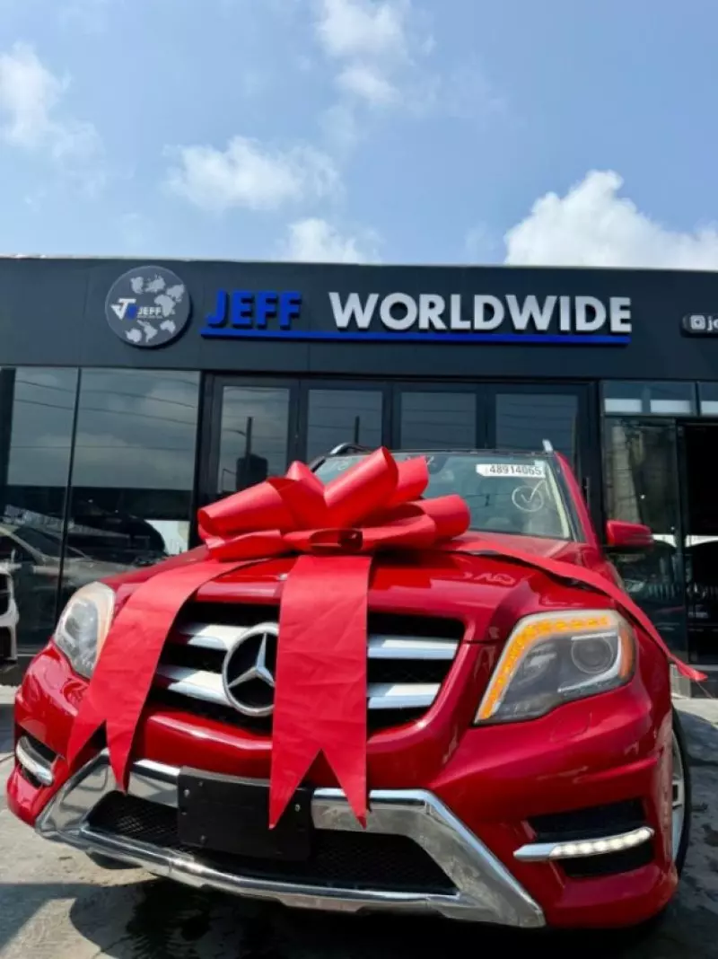 Mercedes-Benz GLK 350   - 2013