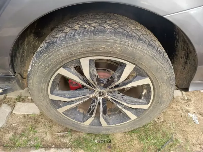 Mercedes-Benz ML 350   - 2012