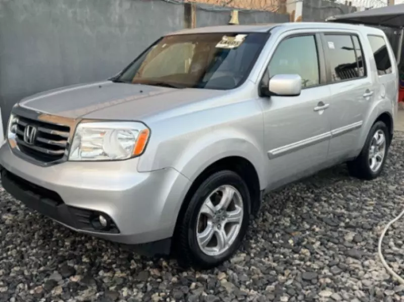 Honda Pilot   - 2012