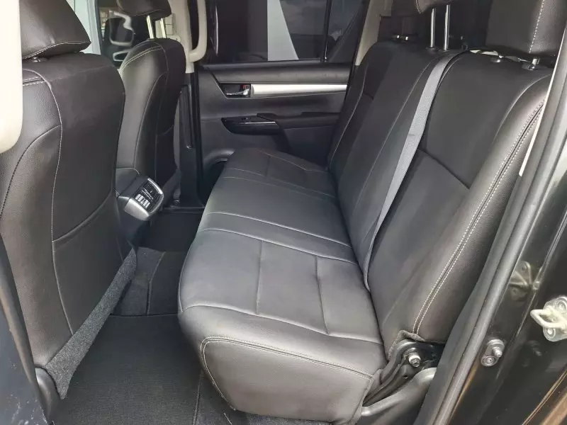 Toyota Hilux   - 2019