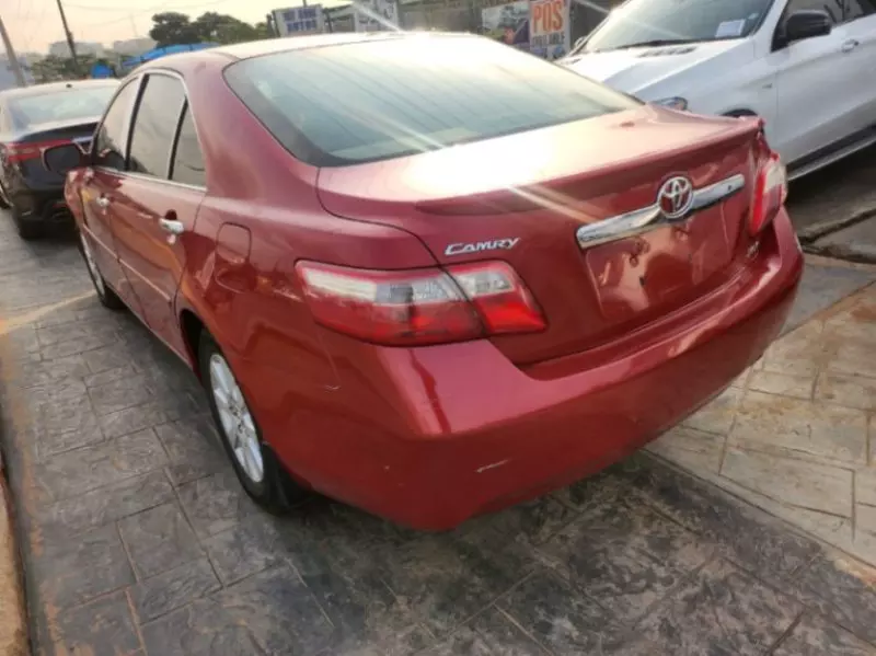 Toyota Camry - 2009