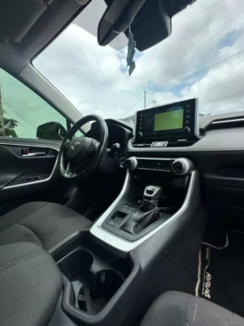 Toyota RAV 4   - 2019
