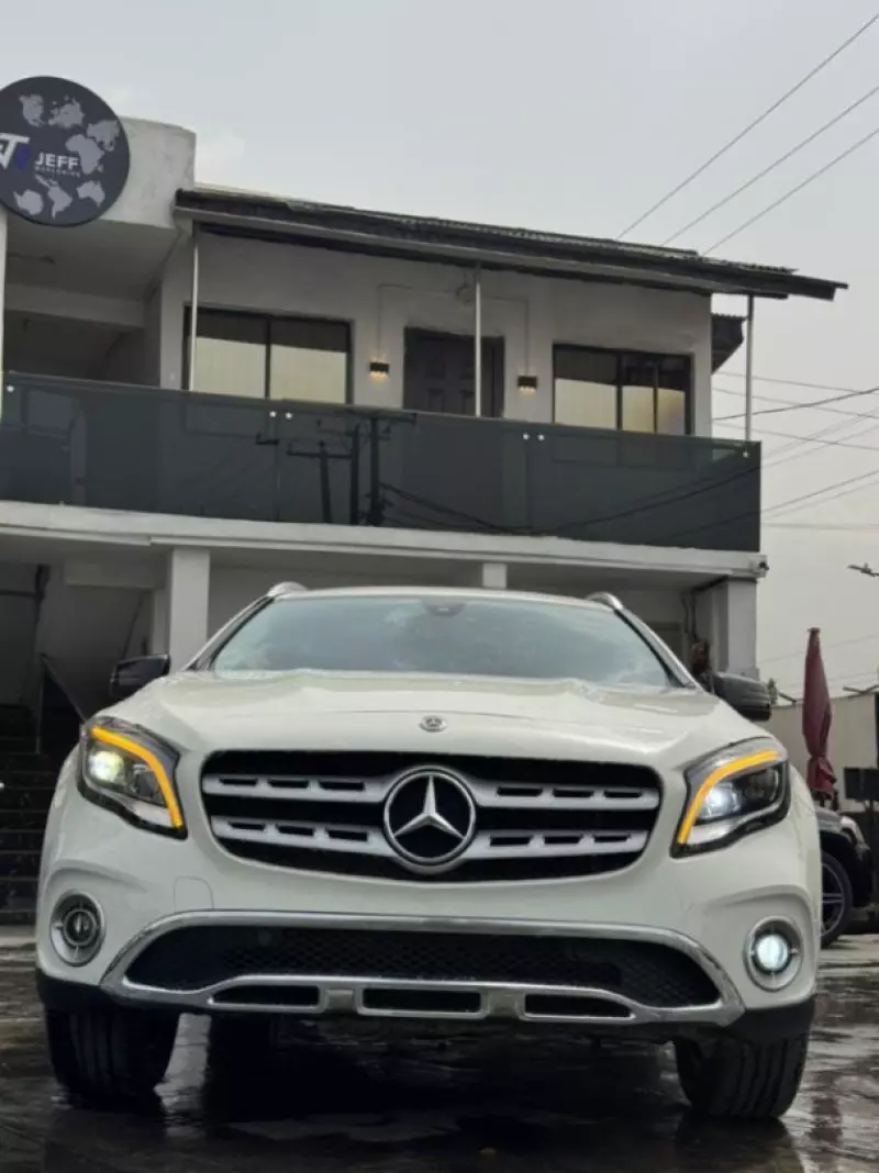 Mercedes-Benz GLA-Class - 2015
