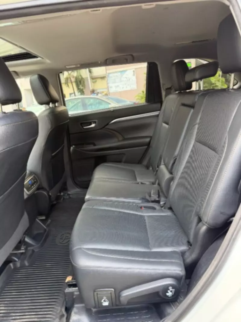 Toyota Highlander   - 2018