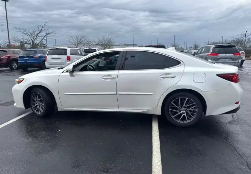 Lexus ES 350 - 2016