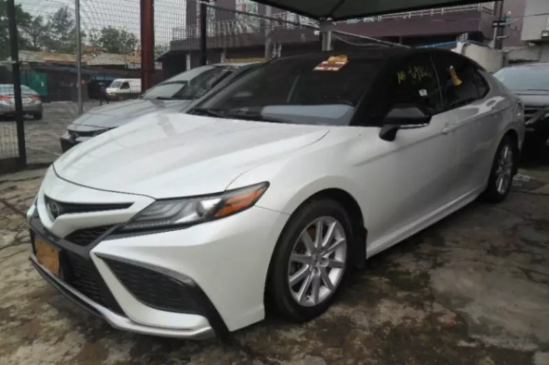 Toyota Camry   - 2021