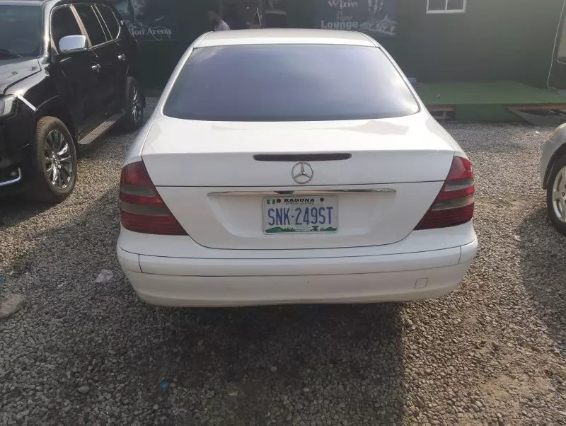 Mercedes-Benz E 350   - 2006