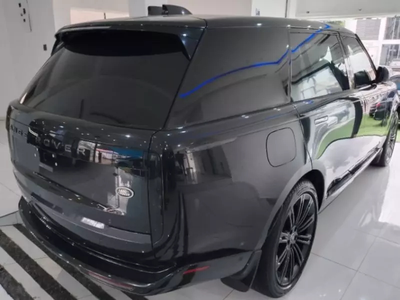 RANGE ROVER Bespoke    - 2023