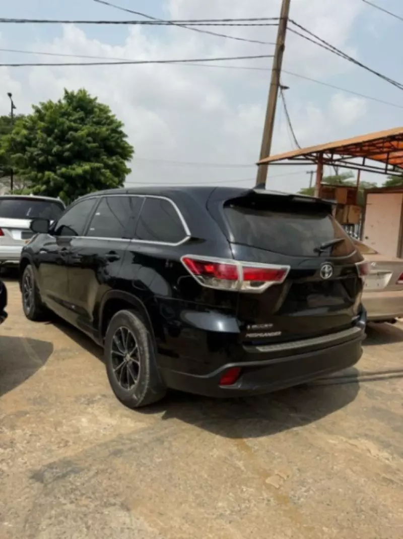 Toyota Highlander - 2016