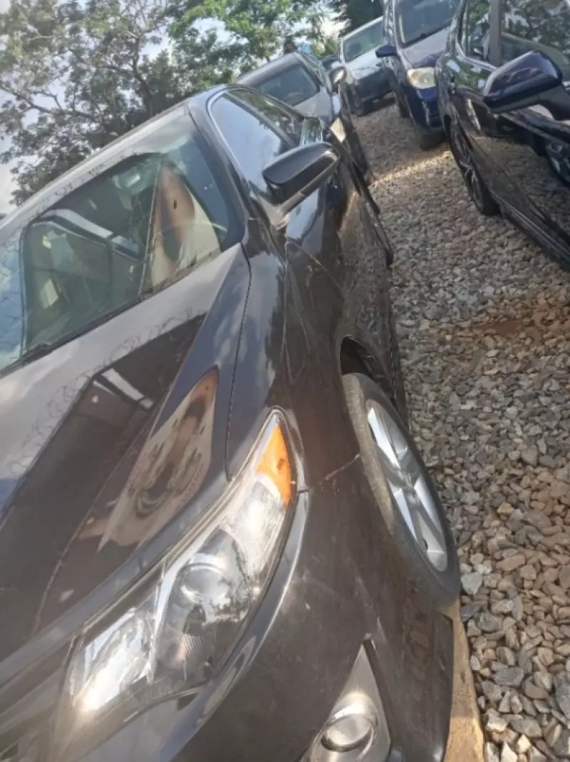 Toyota Camry   - 2014