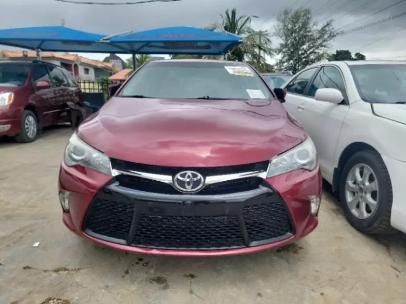 Toyota Camry   - 2017