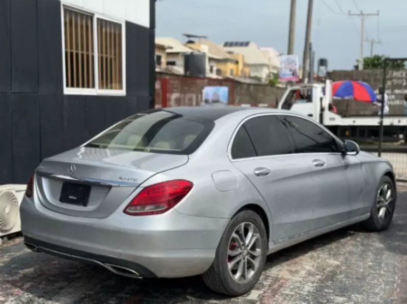 Mercedes-Benz C 300   - 2016
