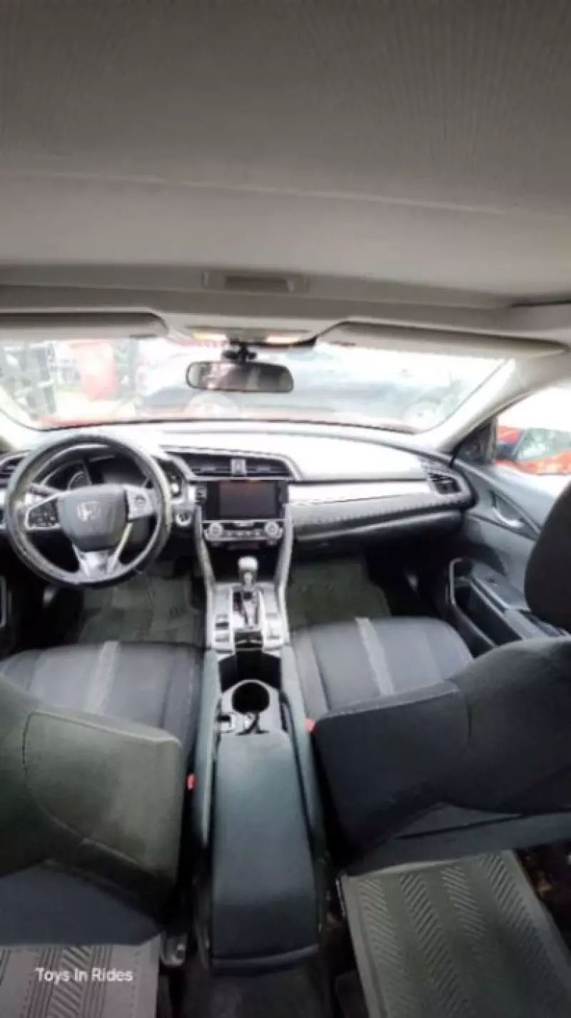 Honda Civic   - 2017