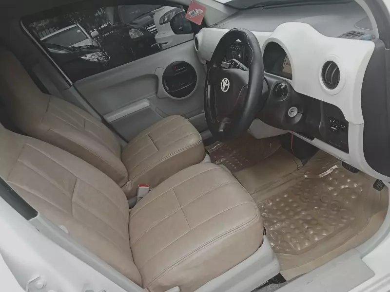 Toyota Passo   - 2014