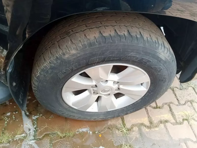 Toyota Hilux   - 2017