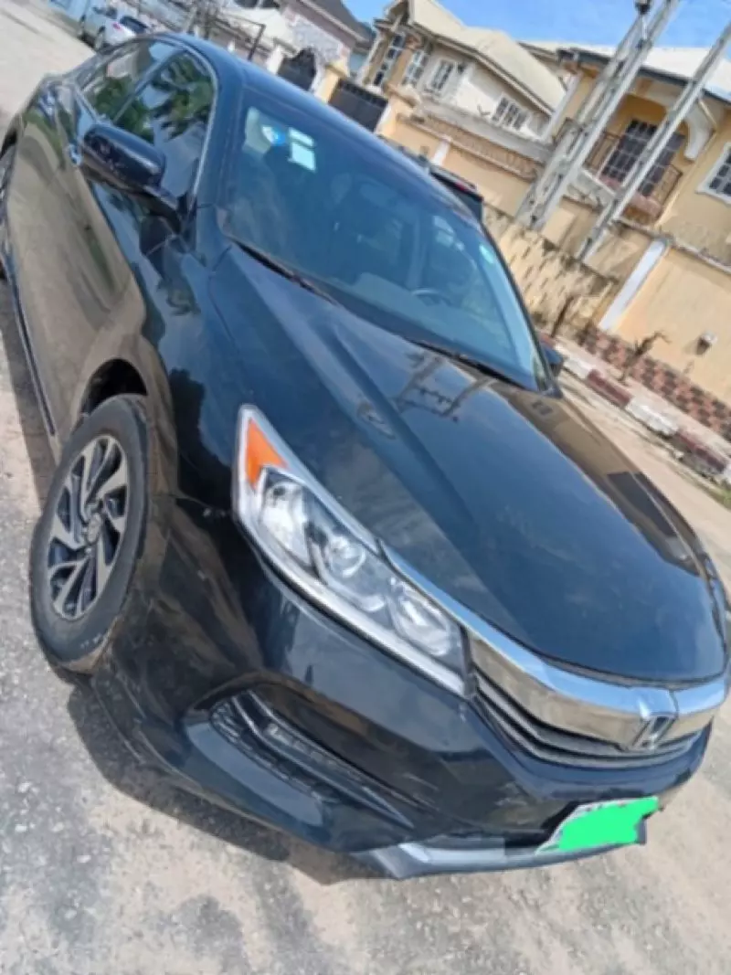 Honda Accord   - 2016