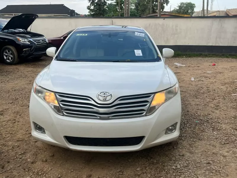 Toyota Venza   - 2011