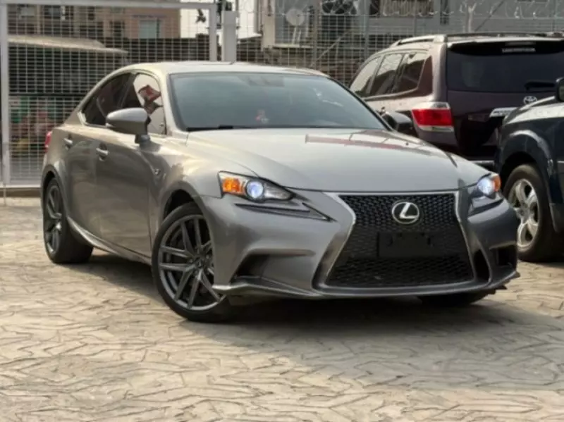 Lexus IS 300   - 2016