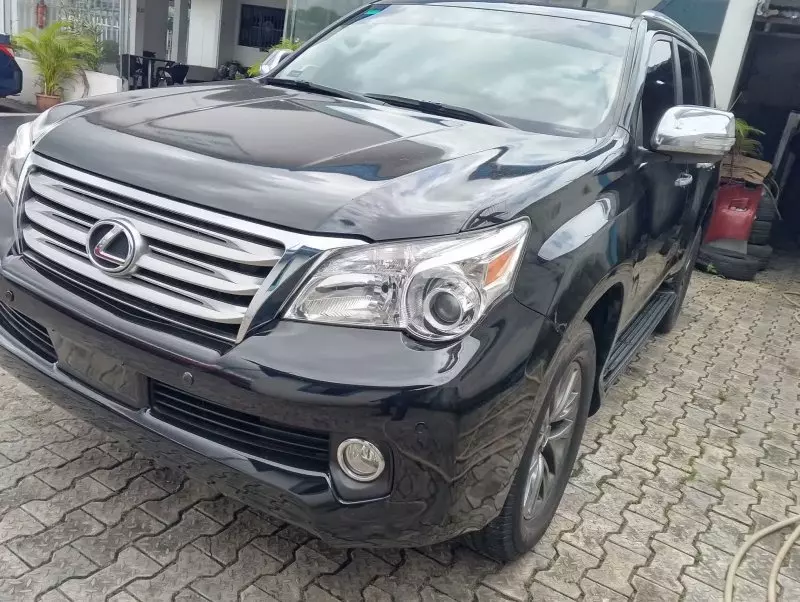 Lexus GX 460   - 2010