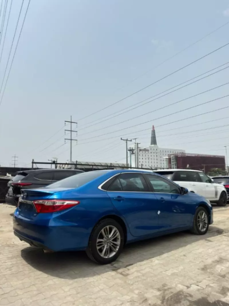 Toyota Camry   - 2017