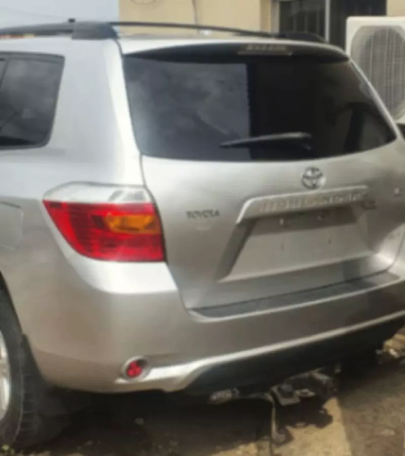 Toyota Highlander   - 2009