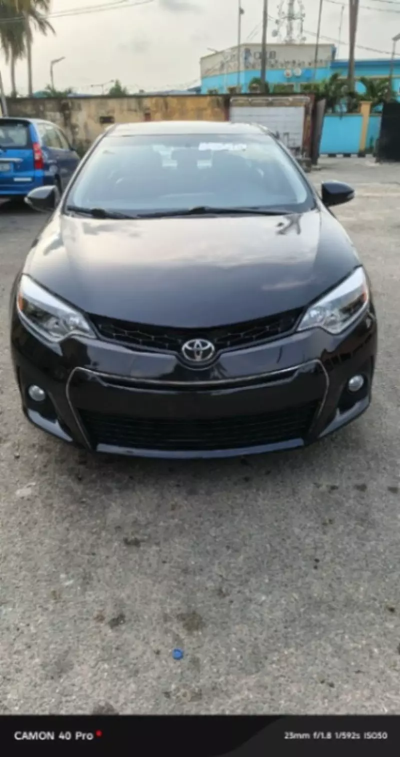 Toyota Corolla   - 2015