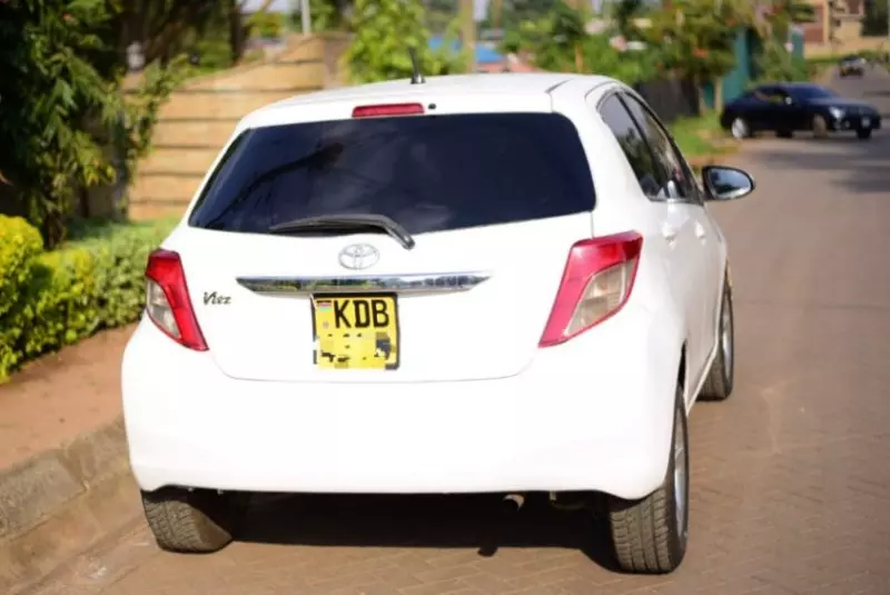 Toyota Vitz   - 2013