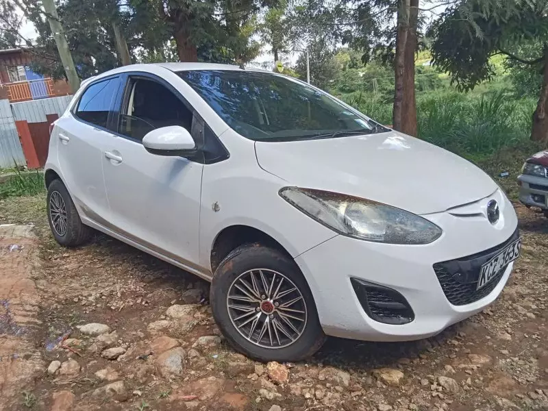 Mazda Demio   - 2013