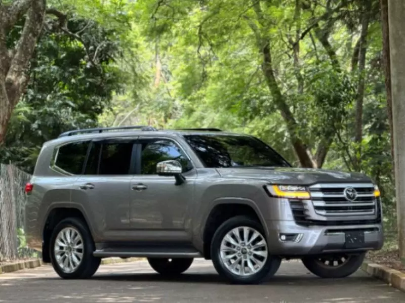 Toyota Landcruiser 300   - 2021