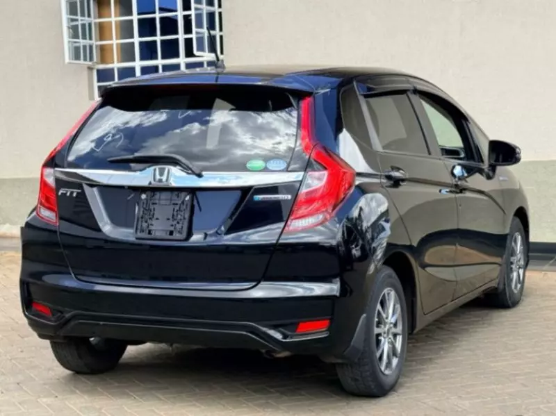 Honda Fit Hybrid    - 2018